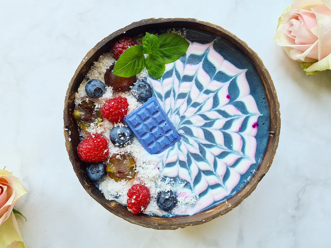 BLUE SPIRULINA SMOOTHIEBOWL-2